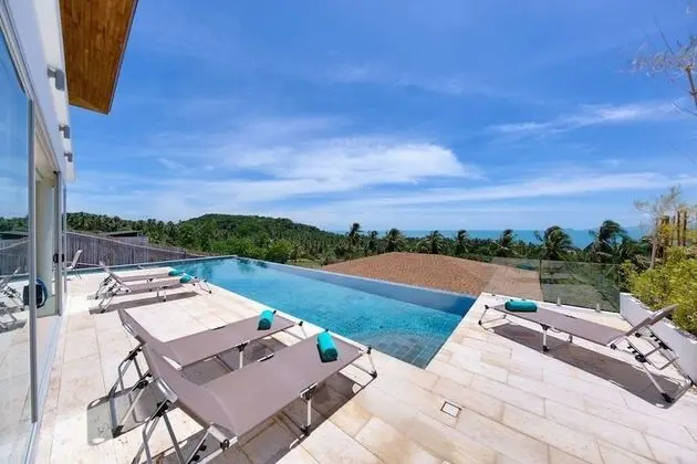 3 Bedrooms Villa