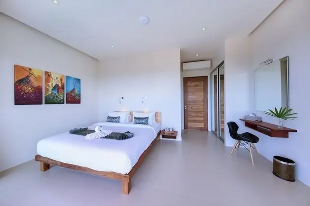 3 Bedrooms Villa