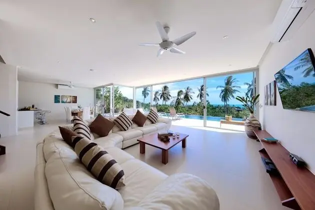 3 Bedrooms Villa