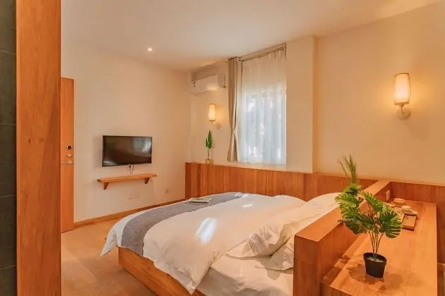 Deluxe Tek Büyük Yataklı Oda, Küvet, Dağ Manzaralı