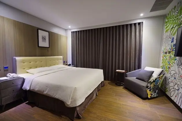 Deluxe Tek Büyük Yataklı Oda