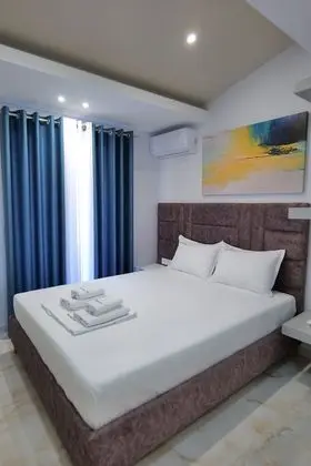 Deluxe Tek Büyük Yataklı Oda