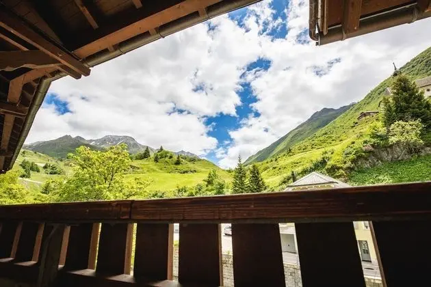 Deluxe Tek Büyük Yataklı Oda, Balkon