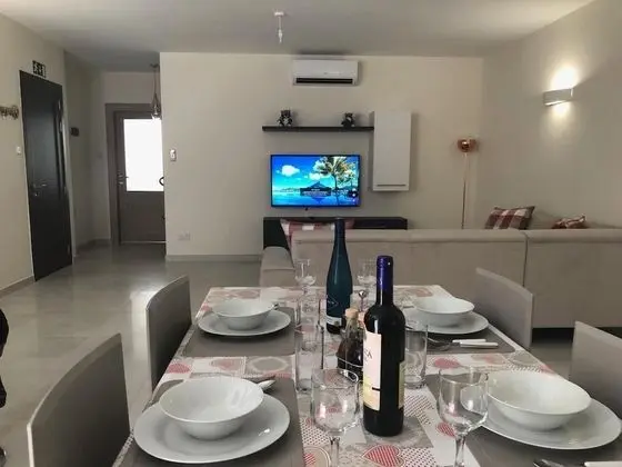 Apart Daire, 2 Yatak Odası, Balkon