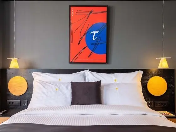 Deluxe City Escape Suite
