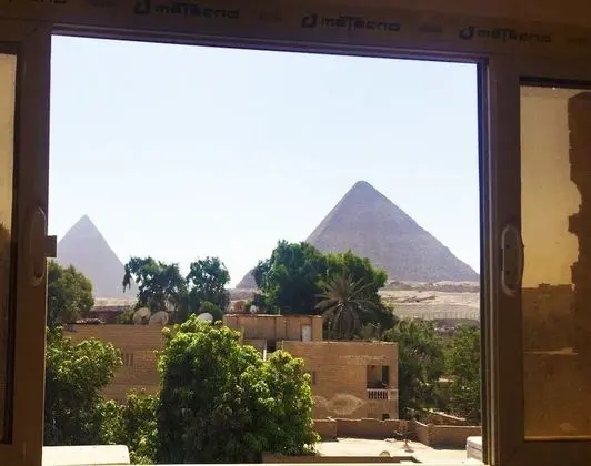 Basic Single Room, Private Bathroom, Pyramids View
