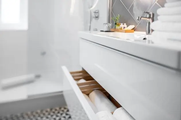 Luxury Tek Büyük Yataklı Oda (3)