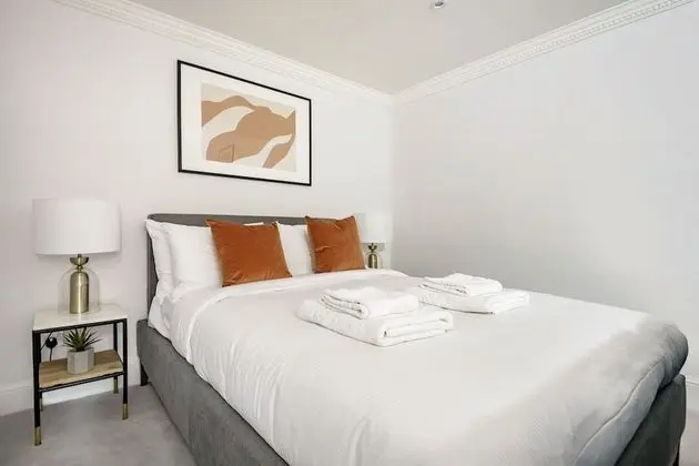 The Belgravia Suite