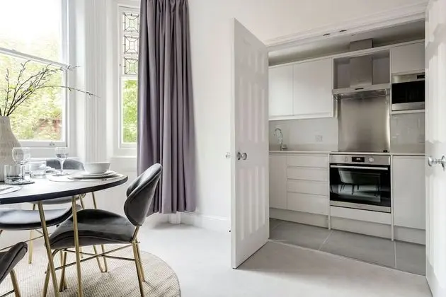 The Belgravia Suite
