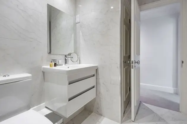The Belgravia Suite