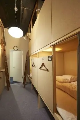 Ortak Ranzalı Oda, Sadece kadınlar için