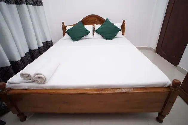 Tek Büyük Yataklı Oda, Ortak Banyo