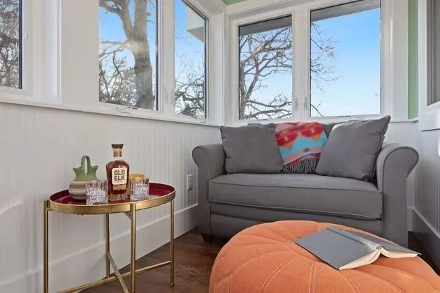 Ev, Birden Çok Yatak, Veranda, Bahçe Manzaralı (305 N. Washington Ave)