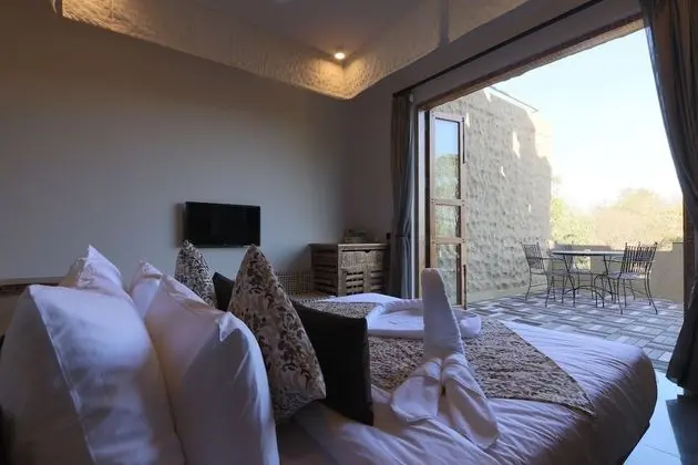 3102 Suite With Jacuzzi & Deck(Sleeps 4)