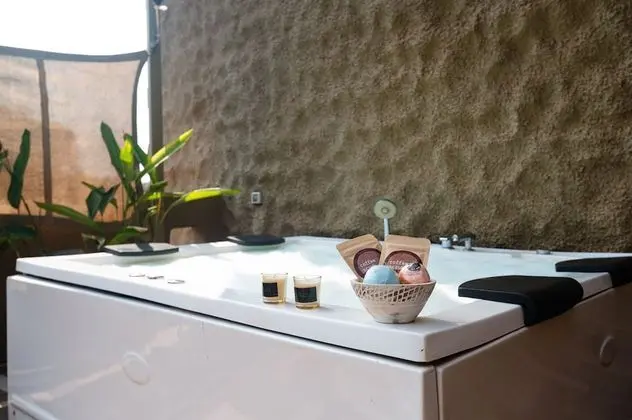 3102 Suite With Jacuzzi & Deck(Sleeps 4)
