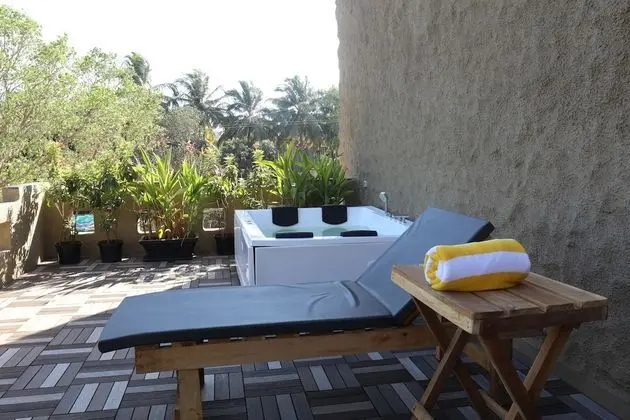 3102 Suite With Jacuzzi & Deck(Sleeps 4)