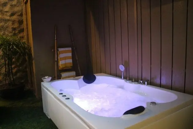 Junior Suite With Jacuzzi