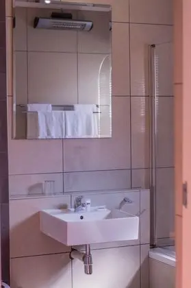 Deluxe Tek Büyük veya İki Ayrı Yataklı Oda