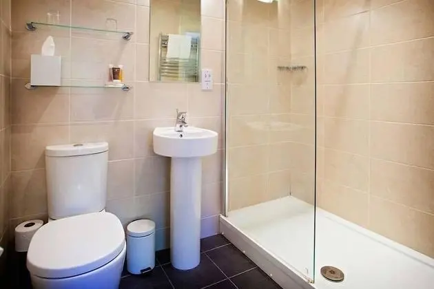 King Ensuite