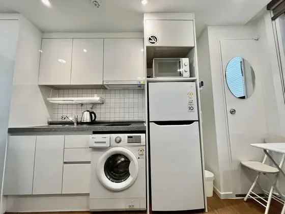 Deluxe Tek Büyük Yataklı Oda (A)