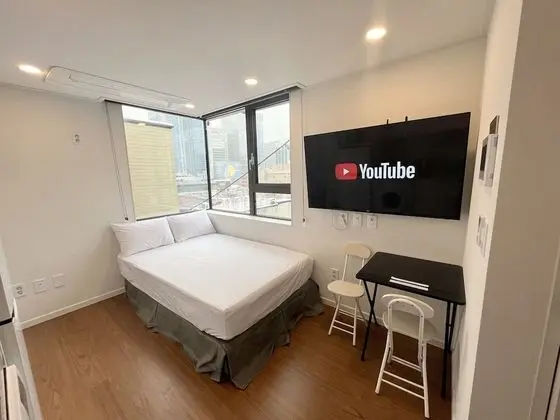 Luxury Tek Büyük Yataklı Oda