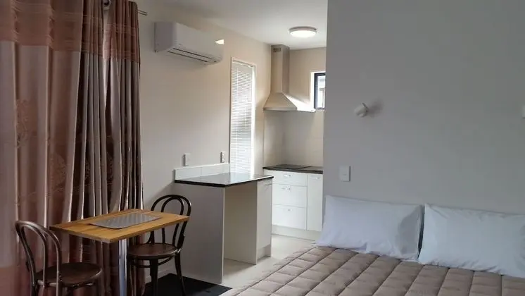 Stüdyo (Queen Studio with Bath (3 Adults))