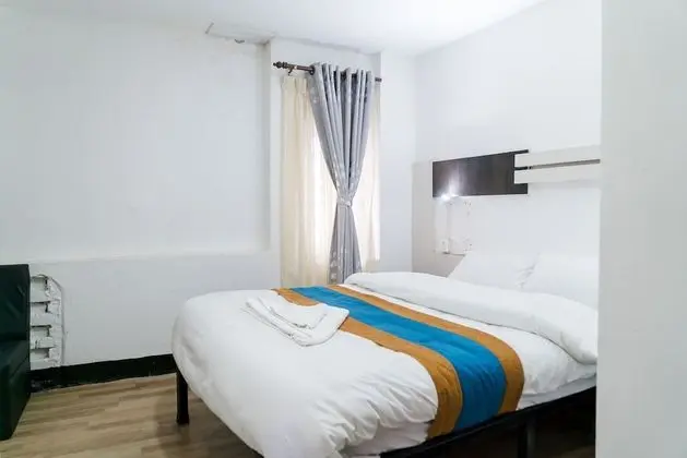 Deluxe Tek Büyük Yataklı Oda, 1 Büyük (Queen) Boy Yatak, Sigara İçilmez, Köşe