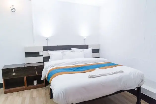 Deluxe Tek Büyük Yataklı Oda, 1 Büyük (Queen) Boy Yatak, Sigara İçilmez, Köşe