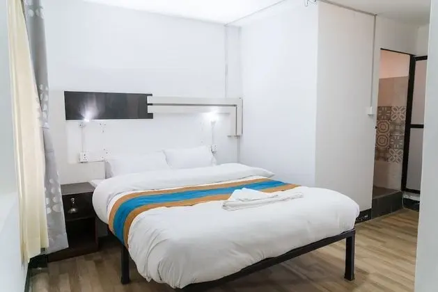 Deluxe Tek Büyük Yataklı Oda, 1 Büyük (Queen) Boy Yatak, Sigara İçilmez, Köşe