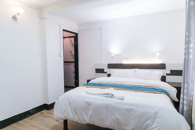 Deluxe Tek Büyük Yataklı Oda, 1 Büyük (Queen) Boy Yatak, Sigara İçilmez, Köşe