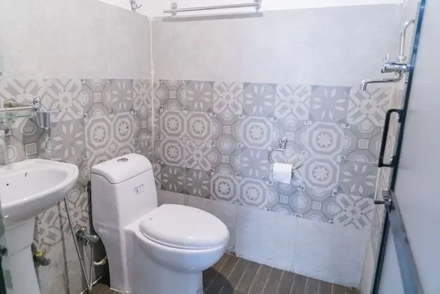 Deluxe Tek Büyük Yataklı Oda, 1 Büyük (Queen) Boy Yatak, Sigara İçilmez, Köşe