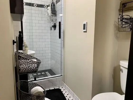 Ev, Birden Çok Yatak, Veranda, Bahçe Manzaralı (320 E Plum St.)