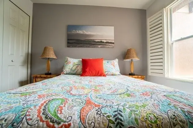 Daire (3214 Royal Palm -CHECK OUT NEW LOWER )