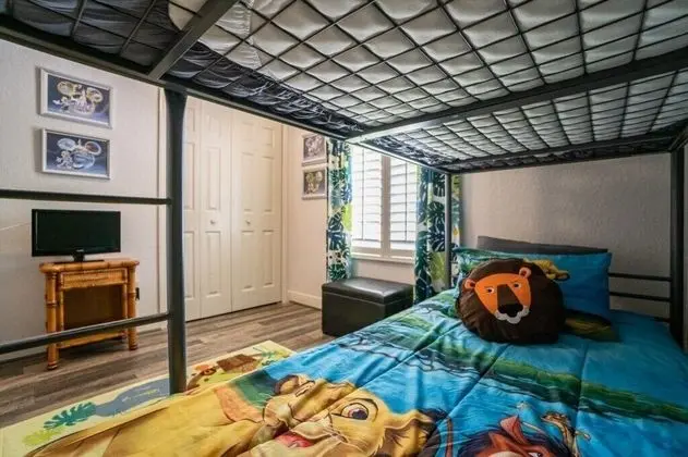 Daire (3214 Royal Palm -CHECK OUT NEW LOWER )