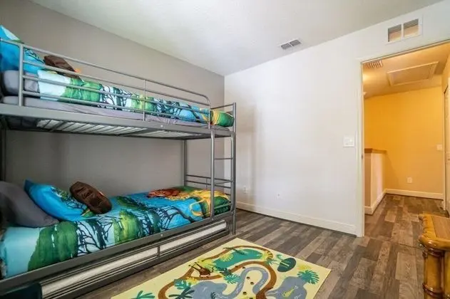 Daire (3214 Royal Palm -CHECK OUT NEW LOWER )