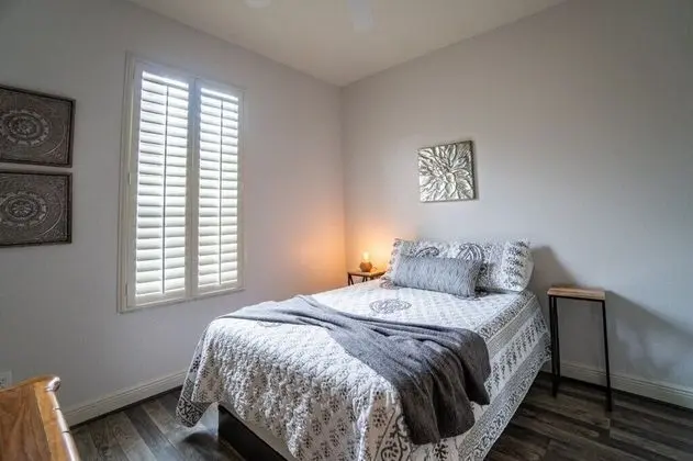 Daire (3214 Royal Palm -CHECK OUT NEW LOWER )