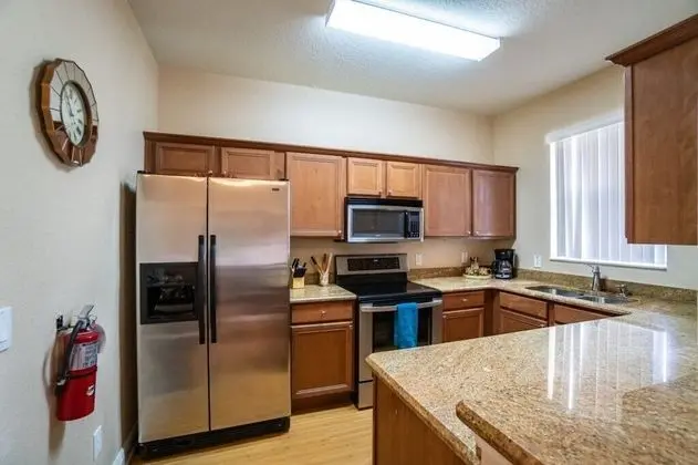 Daire (3214 Royal Palm -CHECK OUT NEW LOWER )