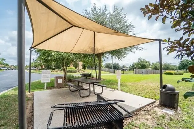 Daire (3214 Royal Palm -CHECK OUT NEW LOWER )