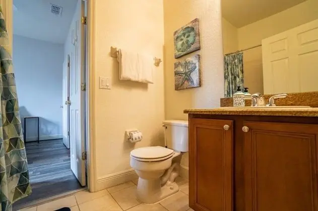 Daire (3214 Royal Palm -CHECK OUT NEW LOWER )