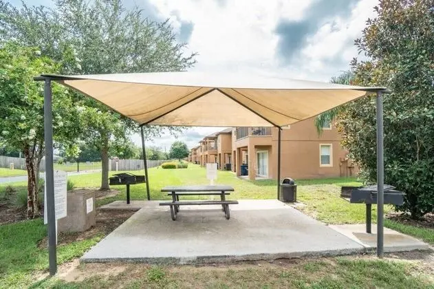 Daire (3214 Royal Palm -CHECK OUT NEW LOWER )