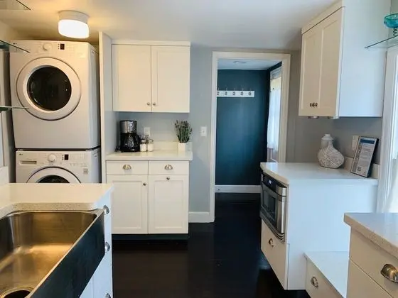 Ev, Birden Çok Yatak, Veranda, Bahçe Manzaralı (325 N. Loomis Ave)