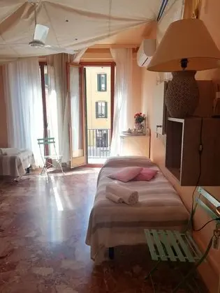 Ortak Ranzalı Oda, Karma Ranzalı Oda