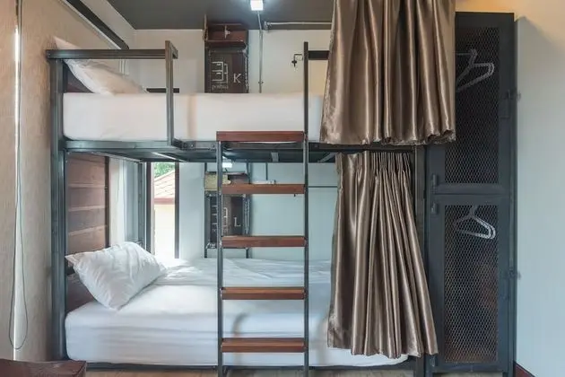 4-Bed Female Dormitory with Shared Bathroom