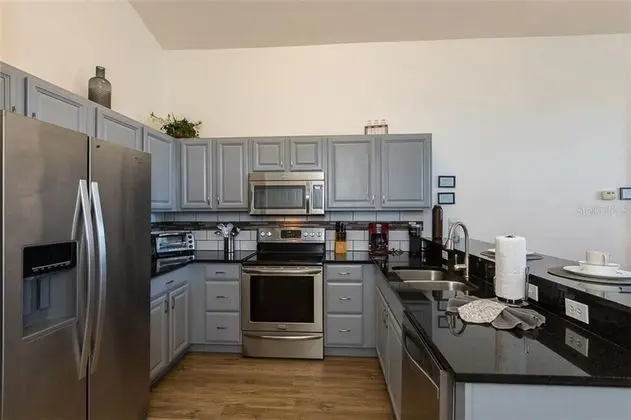 Ev (345 West Haven)