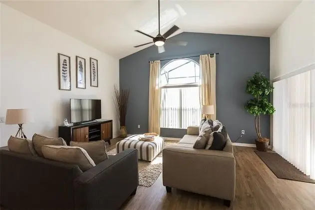 Ev (345 West Haven)