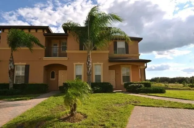 Apart Daire (3500CAL Stunning Town Home In Regal P)