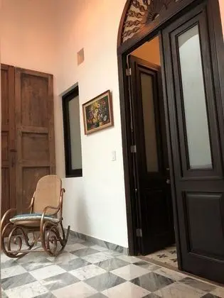 Classic Oda, 1 Büyük (Queen) Boy Yatak