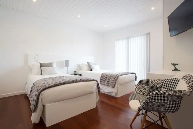 Family Apart Daire, 2 Yatak Odası, Havuz Kullanımı, Kısmi Deniz Manzarası (1)