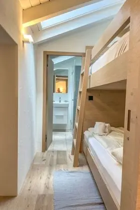 Ev