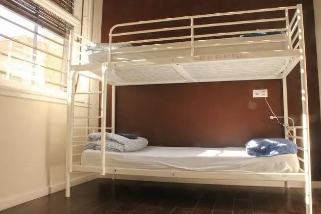 Standard Ortak Ranzalı Oda, Ortak Banyo